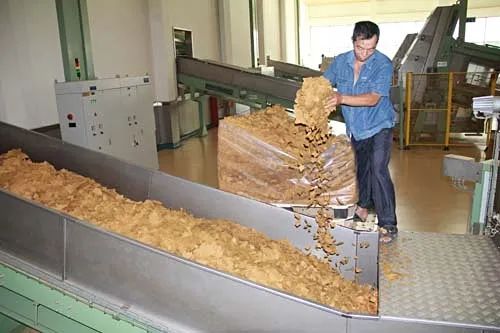 煙草加工異味廢氣危害大,快速除臭就用Dejing的凈除臭劑!.jpg 煙草加工異味廢氣危害大,快速除臭就用Dejing的凈除臭劑!.jpg